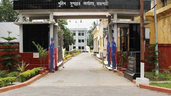 রাজশাহী জেলা পুলিশের অভিযানে ২৭ জন আটক