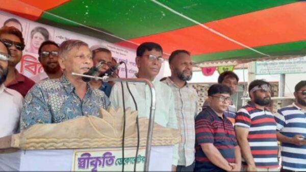 এ সরকার দুর্নীতি ও অনিয়মের মাধ্যমে সরকার গঠন করেছে-আব্দুল লতিফ খান