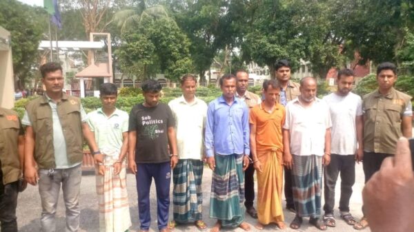 জয়পুরহাটে পুলিশের হাতে কিডনি ক্রয়-বিক্রয় চক্রের ৭ সদস্য গ্রেফতার