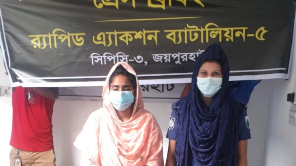 জয়পুুরহাট র‌্যাবের অভিযানে ভিকটিম উদ্ধারসহ অপহরণকারী আটক