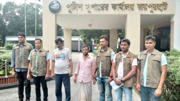 জয়পুরহাটে কিডনী কেনাবেচা দালাল চক্রের ২ সদস্য আটক