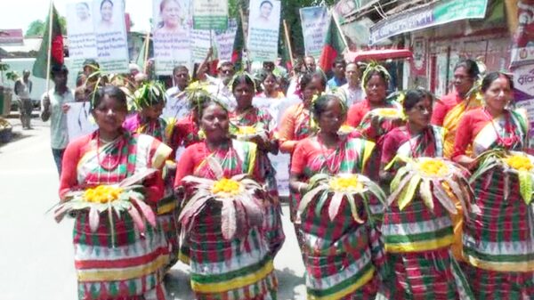 ভারতে দ্রেীপদী মুর্মু রাষ্ট্রপতি নির্বাচিত হওয়ায় গাইবান্ধায় আনন্দ শোভাযাত্রা