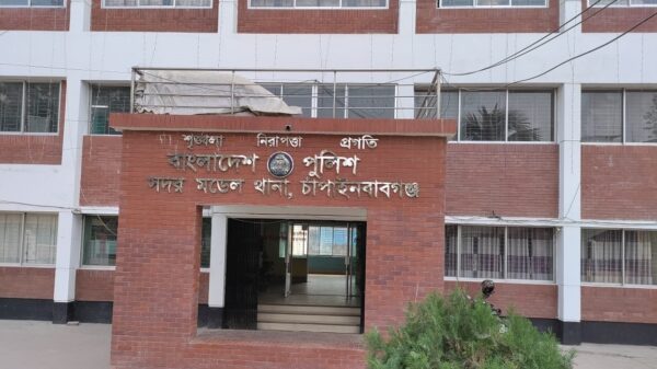 চাঁপাইনবাবগঞ্জে মাকে মারধর মাদকাসক্ত ছেলের ॥ মারপিটে যুবকের মৃত্যু
