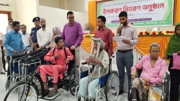 নিয়ামতপুরে ভূমি সেবার জটিলতা নিরসনে বিশেষ শুনানি