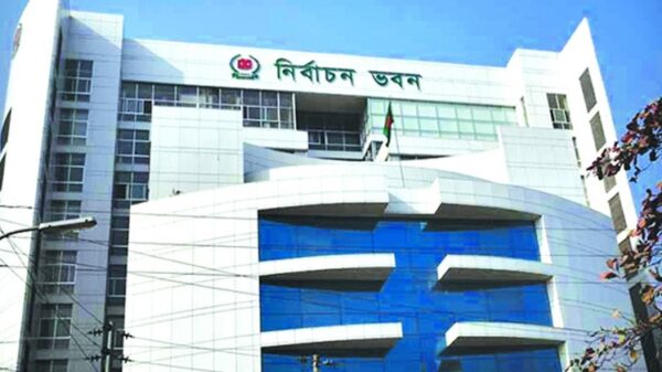 আ’লীগ আমলে হওয়া ‘বিতর্কিত’ তিন নির্বাচনে ভোটগ্রহণ কর্মকর্তাদের তথ্য সংগ্রহে নির্বাচন কমিশন