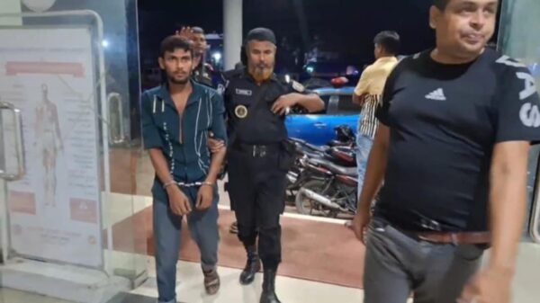 গোবিন্দগঞ্জে আসামী ধরতে গিয়ে হামলায় ৭ র‌্যাব সদস্য আহত ॥ অপহৃতা উদ্ধার
