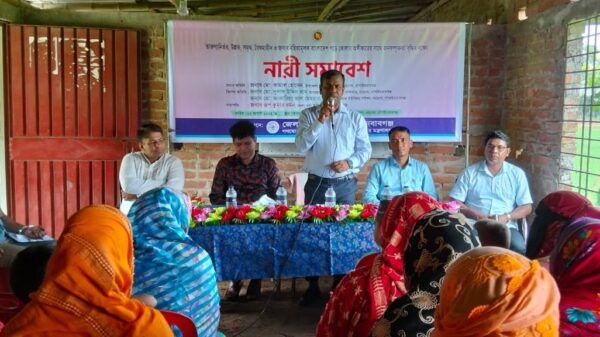 জেলা তথ্য অফিসের উদ্যোগে নাচোলে নারী সমাবেশ