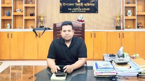 ভোলাহাট ভূমি অফিসকে দূর্ণীতিমুক্ত ঘোষনা ॥ অনিয়ম পেলেই কঠোর ব্যবস্থা-বললেন ইউএনও ॥ জনমনে স্বস্তি