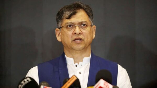 ডাকসুতে বিজয়ীদের অভিনন্দন জানিয়েছেন বিএনপি নেতা সালাহউদ্দিন আহমেদ