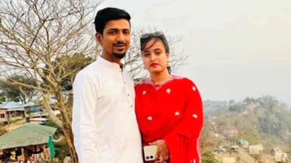 ভালোবেসে ঘর করা হলনা নওগাঁর জুথির-দিবালোকে স্বামীর ছুরিকাঘাতে খুন