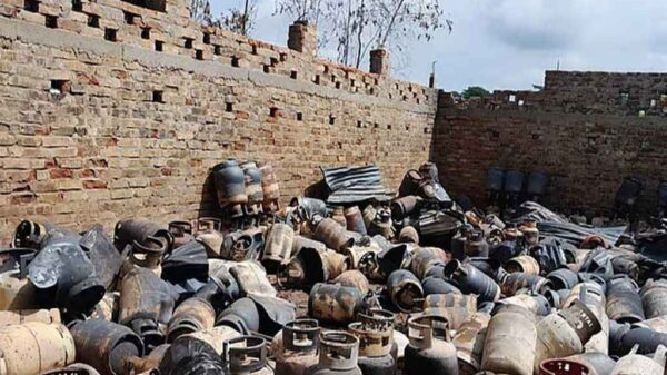 সাতকানিয়ায় ক্রসফিলিং গুদামে বিস্ফোরণে মৃত্যু বেড়ে ৫