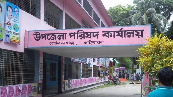 সৌদিতে থেকেও দুর্গামন্দিরের ডিউটি করলেন আনসার সবুজ মিয়া!