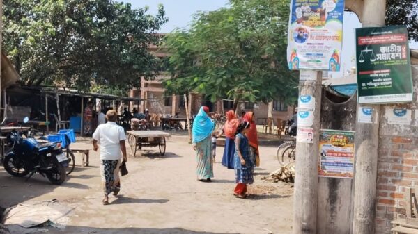 শিবগঞ্জে অবৈধ দোকান-পাটের দখলে উপ-স্বাস্থ্যকেন্দ্র এলাকা