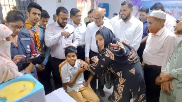 ৪ লাখ ৯৭ হাজার ৫’শ শিশু-কিশোর পাবে টিসিভি টিকা- চাঁপাইনবাবগঞ্জে টাইফয়েড টিকাদান ক্যাম্পেইন এর উদ্বোধন