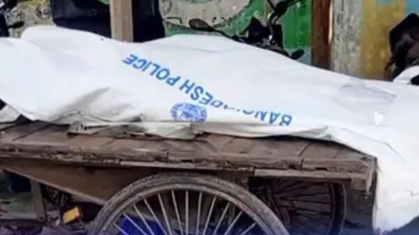 পত্নীতলায় মহাসড়কে পাশের খাল থেকে অজ্ঞাত ব্যক্তির মরদেহ উদ্ধার