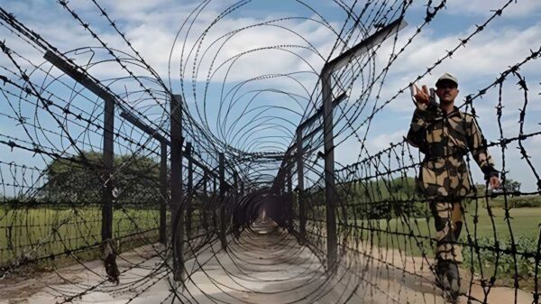 সাতক্ষীরা সীমান্তে ১৬ বাংলাদেশিকে বিএসএফ’র পুশইন