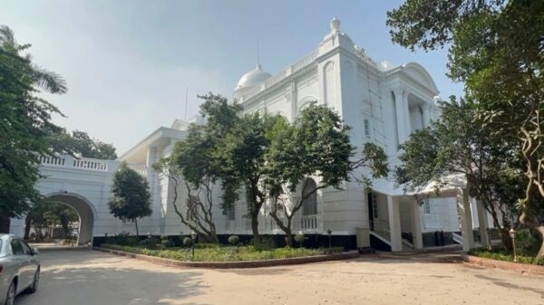 সাব-জেলে বন্দিরা কারা কর্তৃপক্ষের তত্ত্বাবধানে- গুম-খুনসহ মানবতাবিরোধী অপরাধের তিন মামলায় ১৫ সেনা কর্মকর্তা কারাগারে