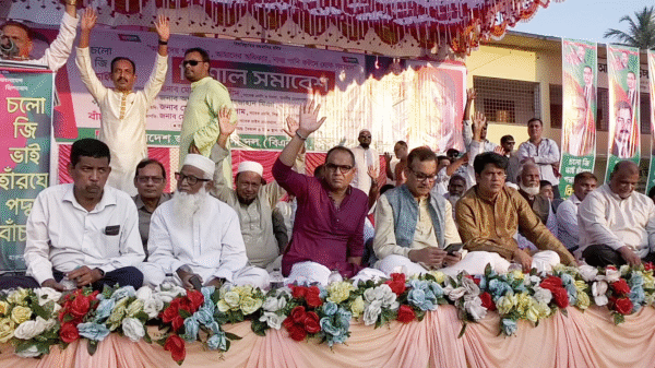 চাঁপাইনবাবগঞ্জের আলীনগর উচ্চ বিদ্যালয় মাঠে বিএনপির জনসমাবেশ