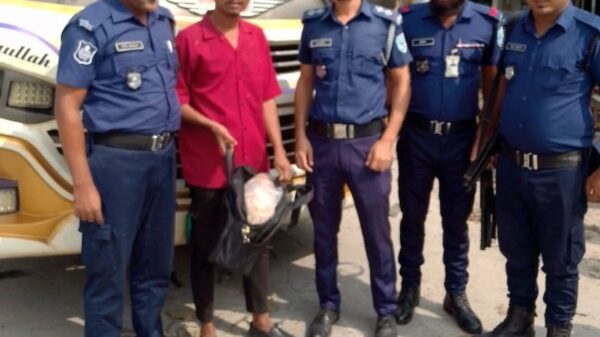 গোবিন্দগঞ্জে ৫ কেজি গাঁজাসহ এক ব্যক্তি গ্রেফতার