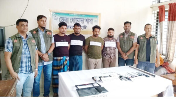জয়পুরহাটে আন্তঃজেলা ডাকাত দলের ৪ সদস্য গ্রেফতার