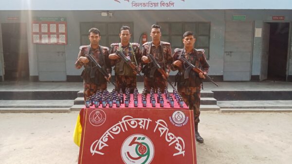 ৫৯ বিজিবি’র অভিযানে সীমান্তে নেশাজাতীয় সিরাপ ও ফেন্সিডিল জব্দ