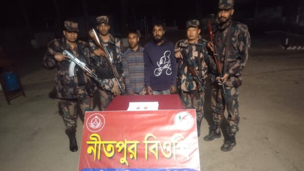 নিতপুর সীমান্তে ভারতীয় ২০ পিস ট্যাপেন্টাডল ট্যাবলেটসহ মালিক আটক