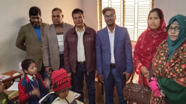 দূর্গাপুরে একযোগে ৩টি কেন্দ্রে গোল্ডেন সান বৃত্তি পরীক্ষা অনুষ্ঠিত