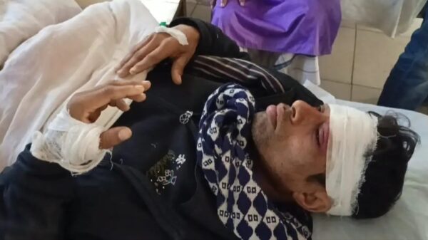 নিয়ামতপুরে তুচ্ছ ঘটনার জেরে বড় ভাইকে মারধরের অভিযোগ