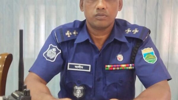 চাঁপাইনবাবগঞ্জে ভলিবল খেলার সময় হৃদরোগে আক্রান্ত এস.আই আলীমের মৃত্যু