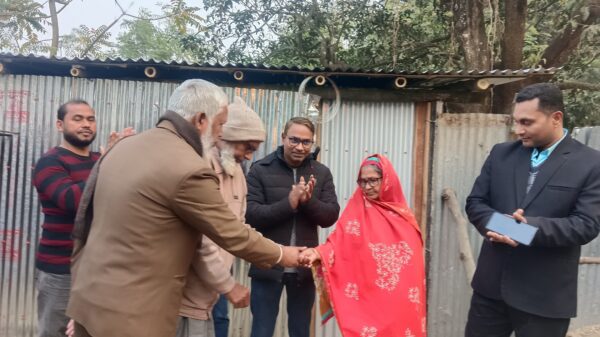 গোমস্তাপুরে মানবিকতার উজ্জ্বল দৃষ্টান্ত ॥ স্বেচ্ছাসেবী সংস্থার উদ্যোগে অসহায় নারীর স্থায়ী আশ্রয়স্থল