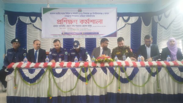 গোমস্তাপুরে ভোটগ্রহণ কর্মকর্তাদের তিন দিনব্যাপী প্রশিক্ষণ উদ্বোধন