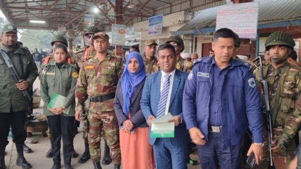 নাচোলে নির্বাচন ও গণভোটে শান্তিপূর্ণ পরিবেশ নিশ্চিতে মাঠে সক্রিয় যৌথবাহিনী