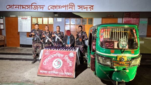 ৫৯ বিজিবি’র অভিযানে নেশাজাতীয় সিরাপ-সিএনজিসহ আটক আটক