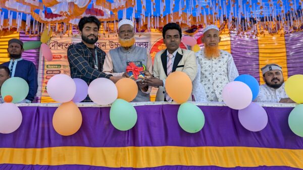 তৌফিক সুলতান স্যারের জন্মদিনে দেশ-বিদেশের শুভেচ্ছার ঢল