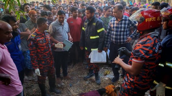 গোবিন্দগঞ্জে একস্কুল ছাত্রী খুন॥ সেপটি ট্যাংকি থেকে মরদেহ উদ্ধার