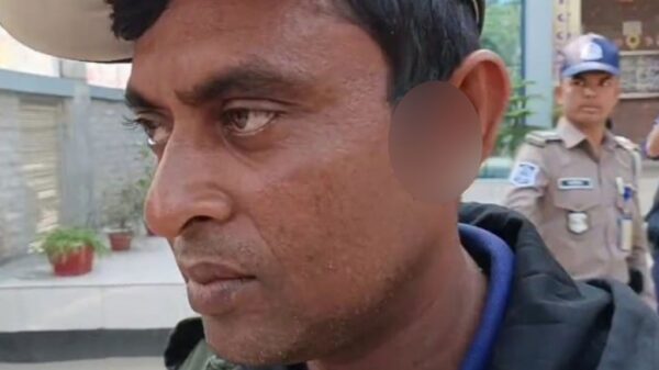 গোপালগঞ্জে ভোটকেন্দ্রে ককটেল বিস্ফোরণ ॥ আহত ৩