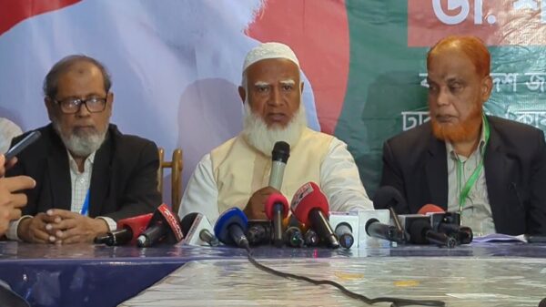 সংসদ নির্বাচনে সশস্ত্র বাহিনীর কর্মকাণ্ডে আমরা সন্তুষ্ট-জামায়াত আমির