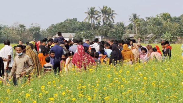 জয়পুরহাটে সরিষাক্ষেত থেকে স্কুলছাত্রের লাশ উদ্ধার