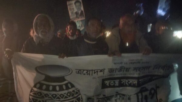 বাগাতিপাড়ায় স্বতন্ত্র প্রার্থীর পক্ষে ছাত্রনেতা মতিনের নেতৃত্বে গণসংযোগ