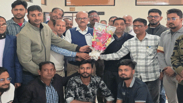 রাসিক কর্মচারী ইউনিয়নের নবনির্বাচিত কার্যনির্বাহী কমিটির সংবর্ধণা