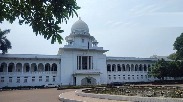 পুরো রমজান মাসে হাইস্কুল বন্ধ রাখতে হাইকোর্টের নির্দেশ