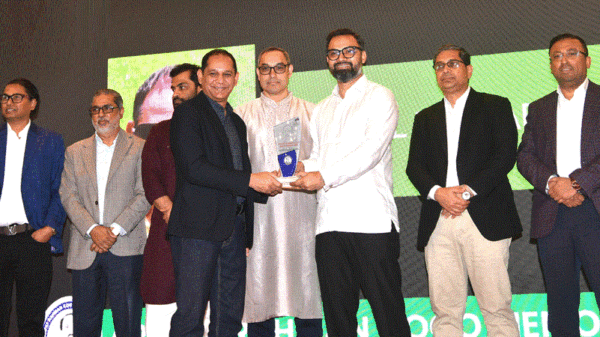 আট গুণীজন পেলেন ‘আরাফাত রহমান কোকো মেমোরিয়াল অ্যাওয়ার্ড’