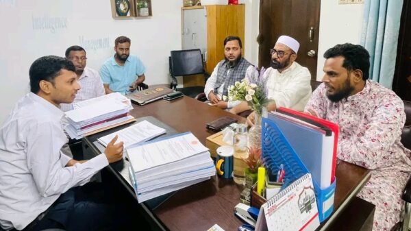 মহানন্দা সেতুতে টোল ফ্রী বিষয়ে প্রকৌশলীর সাথে জামায়াত প্রতিনিধিদলের সাক্ষাৎ