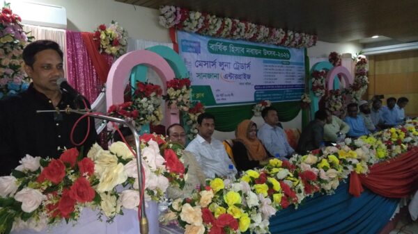 চাঁপাইনবাবগঞ্জে ‘মেসার্স লুনা ট্রেডার্স’ ও ‘সানজানা এন্টারপ্রাইজ’র হিসাব নবায়ন উৎসব