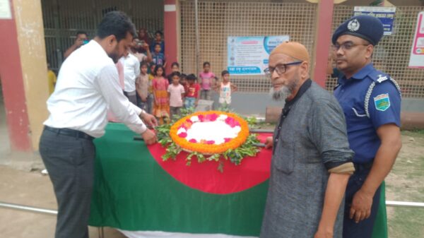 বীর মুক্তিযোদ্ধা কসিমুদ্দীনের রাষ্ট্রীয় মর্যাদায় দাফন সম্পন্ন