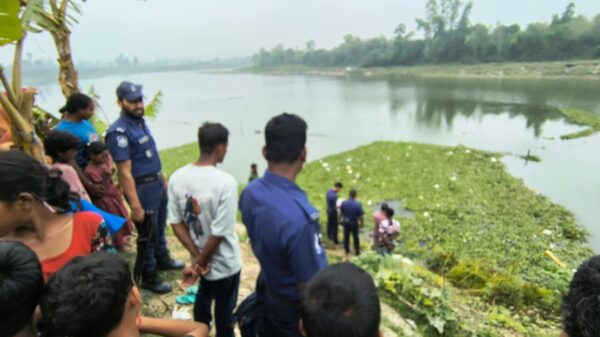 পত্নীতলায় আত্রাই নদী থেকে নারীর মরদেহ উদ্ধার