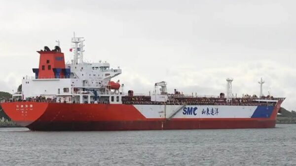 মালয়েশিয়া থেকে আসছে ৫১ হাজার মেট্রিক টন তেল